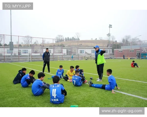 足球队员的个体技术与团队协作